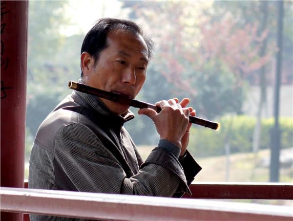 学吹笛子怎么掌握正确的呼吸方法？